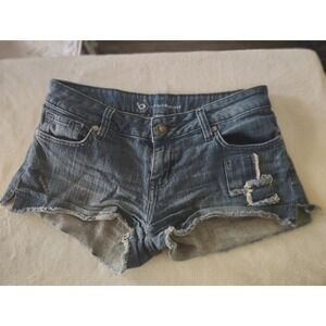 B by Bullhead Womens Distressed Denim Shorts Blue Jean Raw Hem Size 7 Low Rise